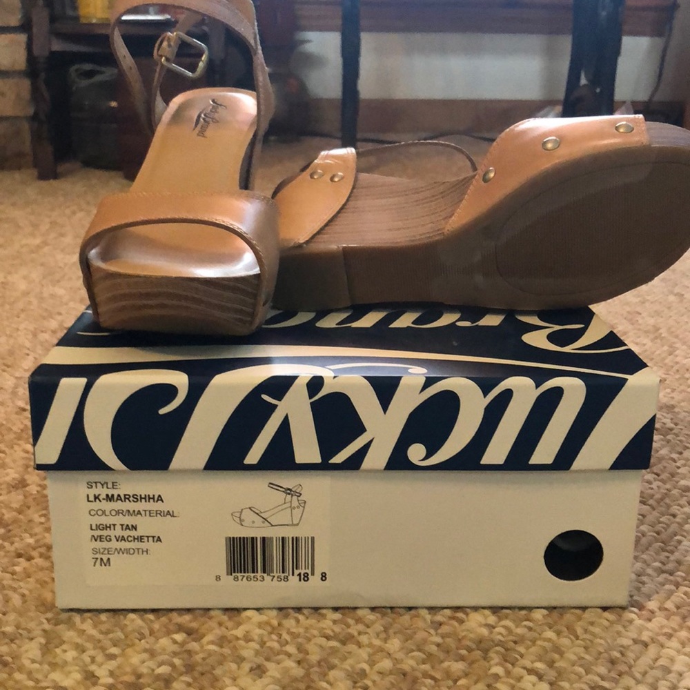 Lucky Brand shoes